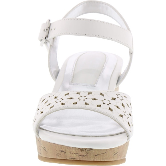 Kenneth Cole Kids Shoes - Kids Size 13 - Picture 3 of 4